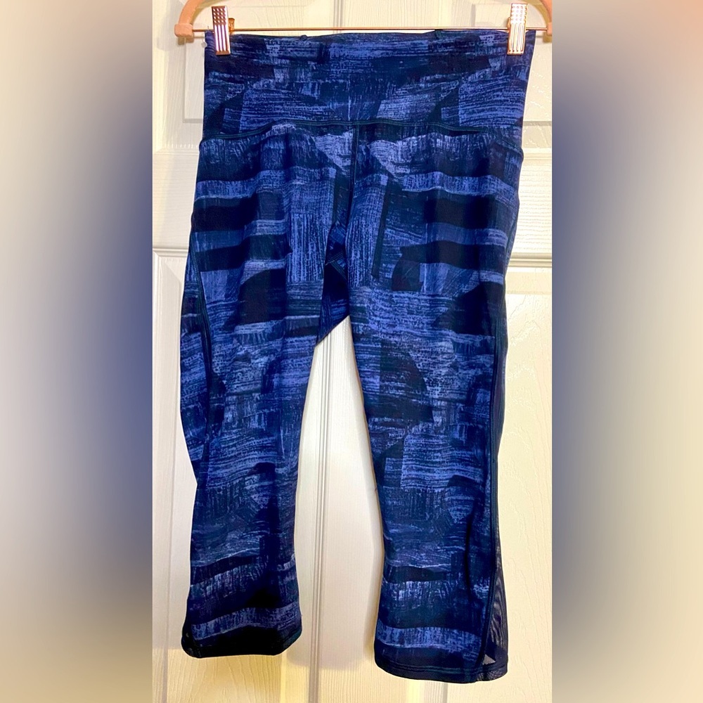 Lululemon Athletic Capri Leggings Mesh Sides Blue Size 8
